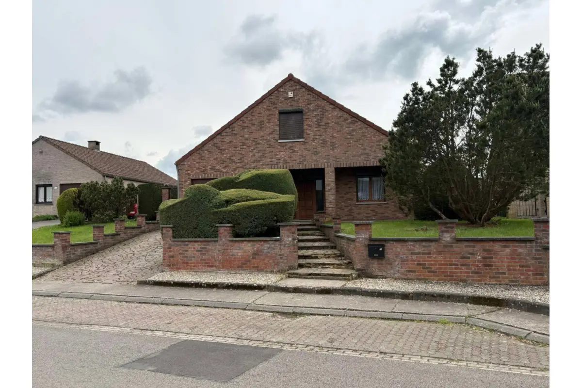 Villa à vendre à Maurage 7110 330000.00€ 3 chambres m² - annonce 767939