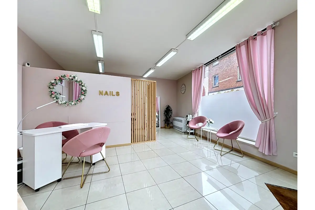 Commerce à louer à Mouscron 7700 600.00€  chambres 50.00m² - annonce 769971
