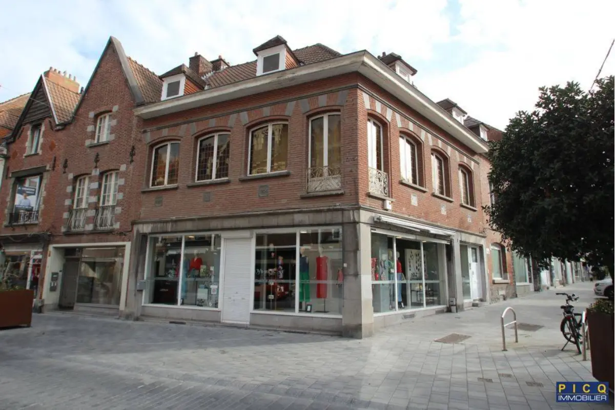 Commerce à  à Tournai 7500 670.00€  chambres m² - annonce 770492