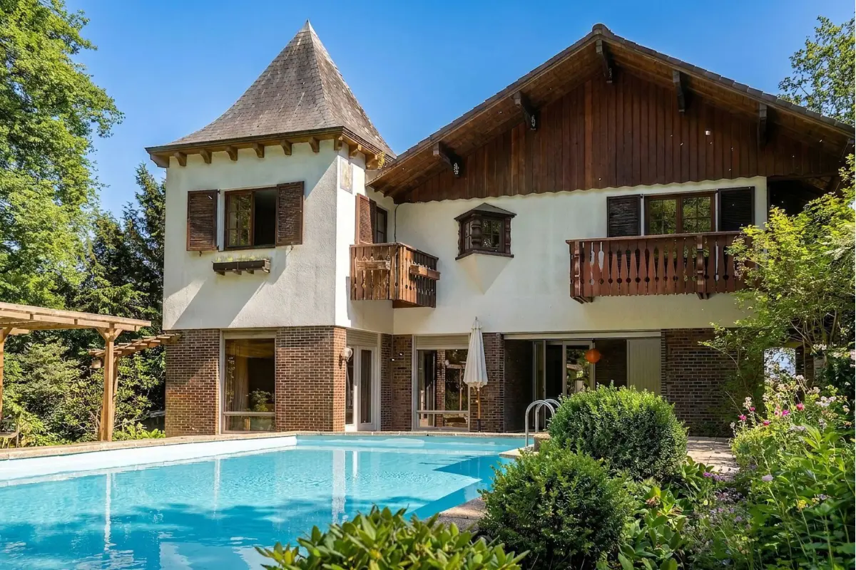 Villa à vendre à Mont-de-l'Enclus 7750 1150000.00€ 7 chambres 317.00m² - annonce 770678