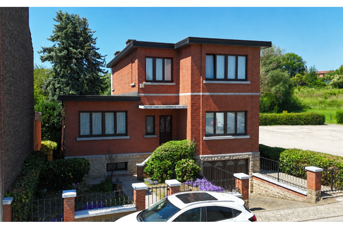Maison à vendre à Châtelet 6200 279000.00€ 3 chambres 180.00m² - annonce 770684