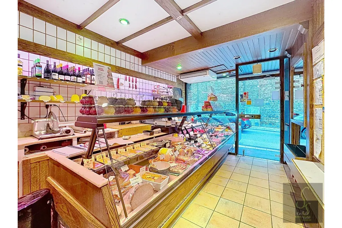 Commerce à  à Binche 7130 150000.00€  chambres 97.00m² - annonce 771557