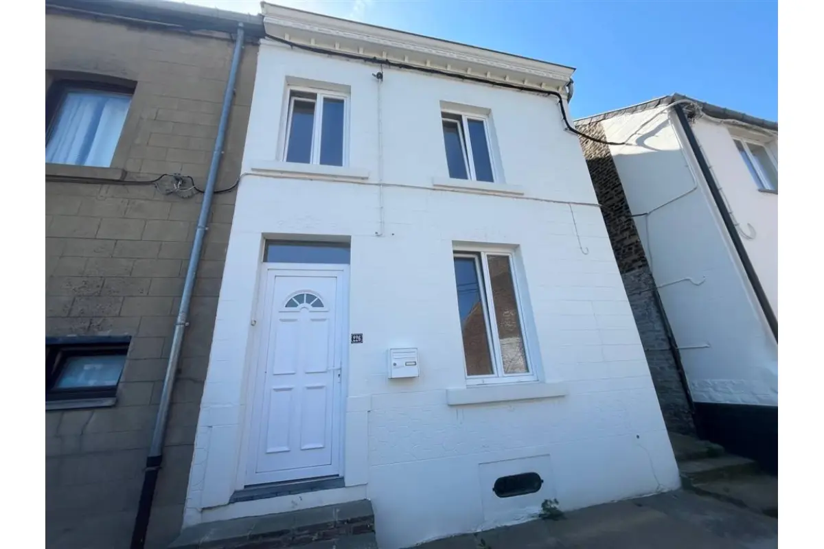 Maison à louer à Bouffioulx 6200 800.00€ 2 chambres 80.00m² - annonce 771998