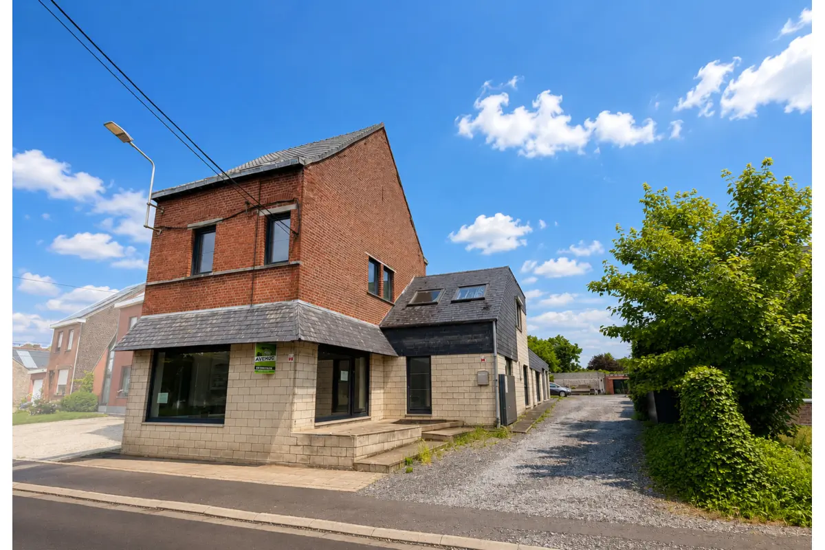 Immeuble mixte à vendre à Estaimpuis 7730 249000.00€ 3 chambres 260.00m² - annonce 771430