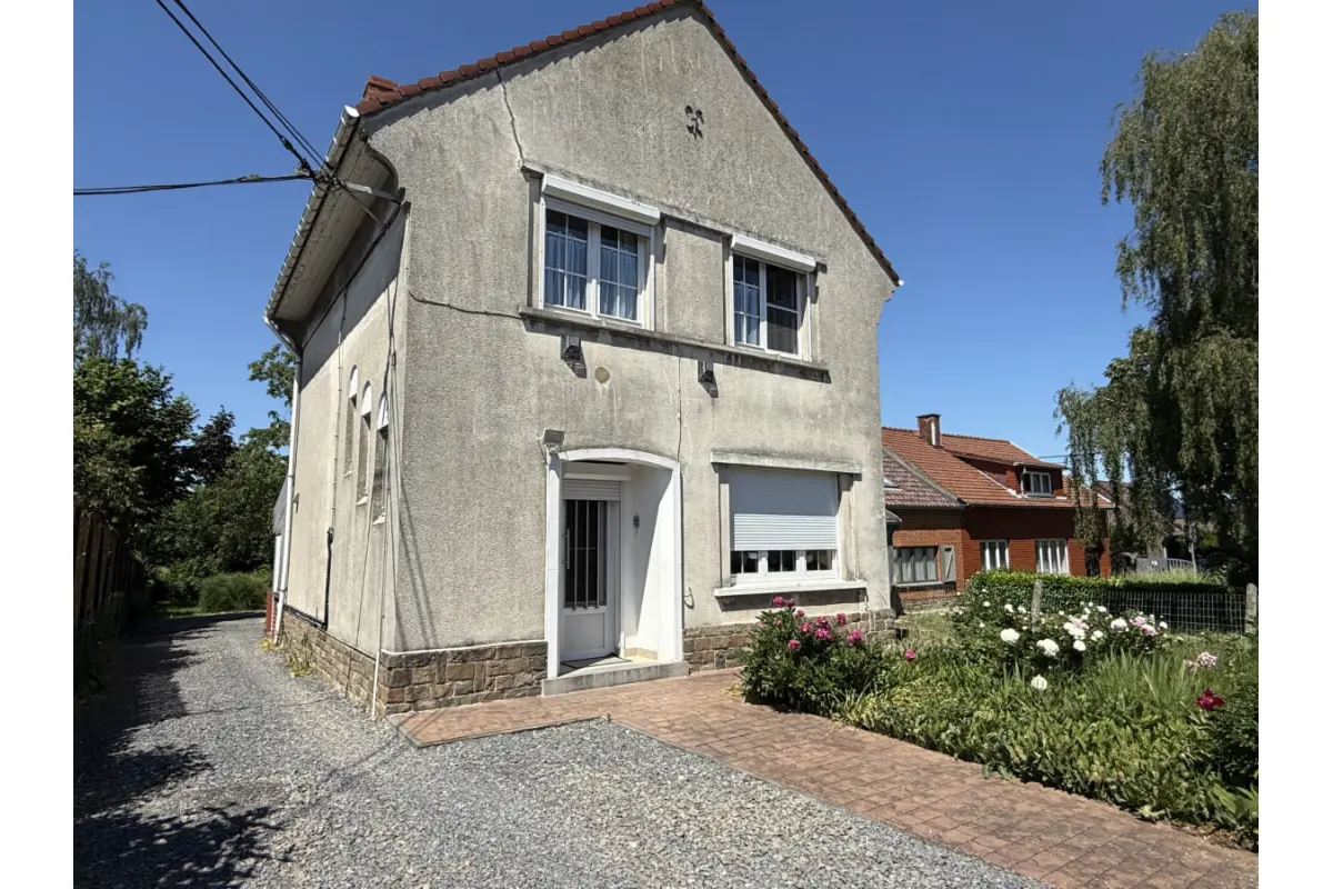 Maison à vendre à Hennuyères 7090 20000.00€ 2 chambres 110.00m² - annonce 771503