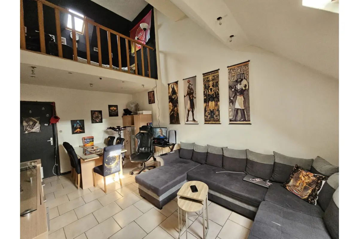 Immeuble de rapport - Immeuble à appartement à vendre à Gilly 6060 240000.00€ 4 chambres m² - annonce 771456