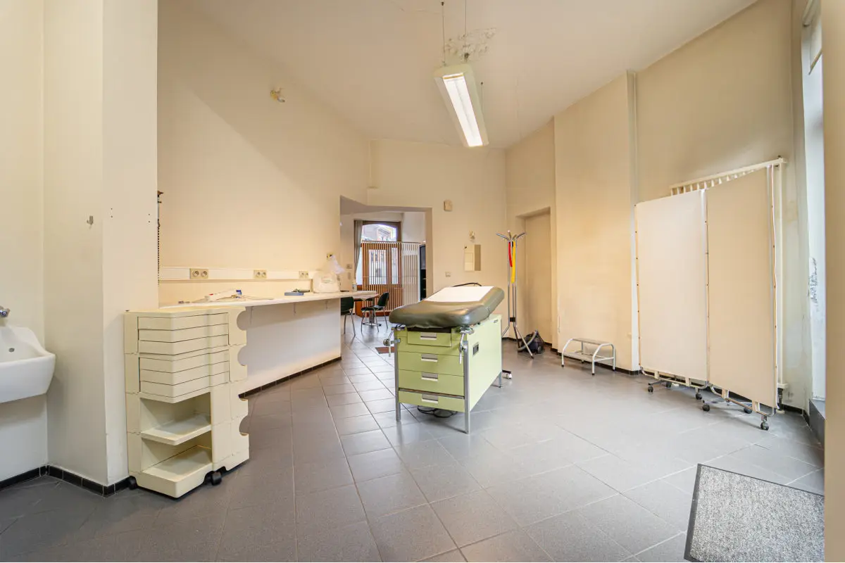 Maison à vendre à Marcinelle 6001 218000.00€ 2 chambres 175.00m² - annonce 773123