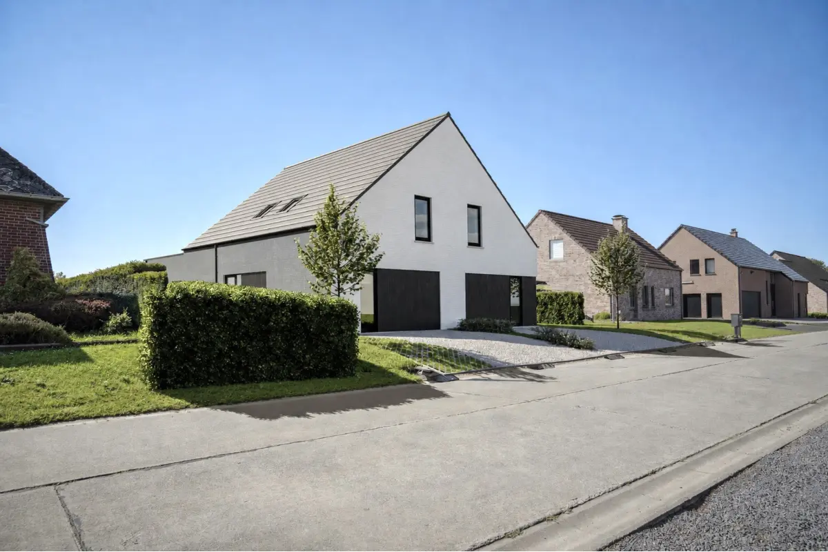 Maison à vendre à Ghoy 7863 370000.00€ 2 chambres 160.00m² - annonce 772950