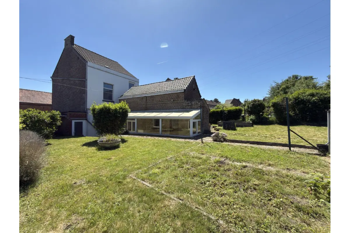 Maison à vendre à Montigny-le-Tilleul 6110 210000.00€ 3 chambres 188.00m² - annonce 773115