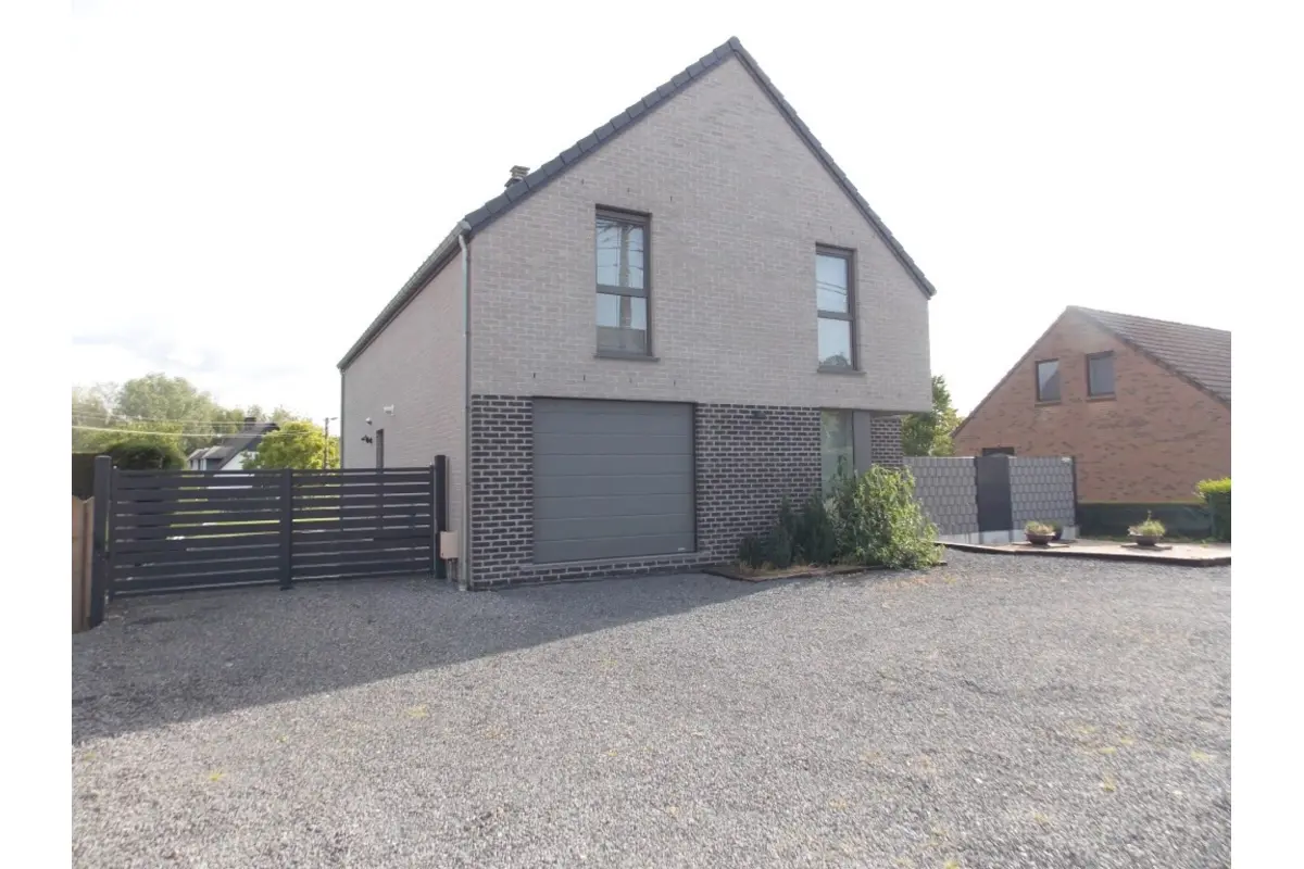 Villa à  à Lens 7870 2400.00€ 4 chambres 150.00m² - annonce 773064
