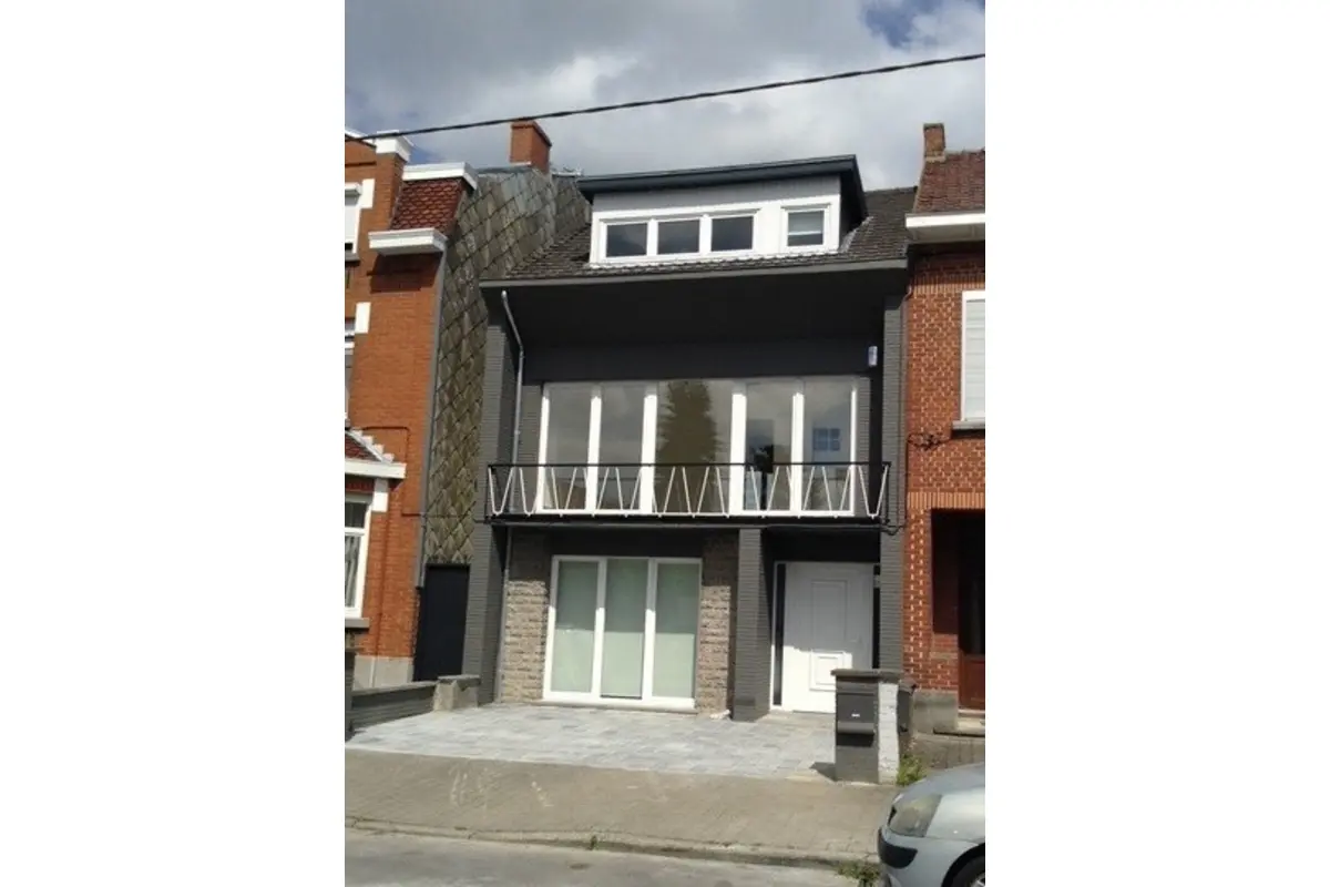 Maison à  à Hyon 7022 1850.00€ 4 chambres 145.00m² - annonce 773066