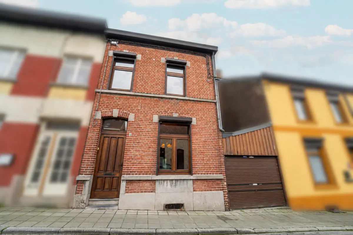 Maison à vendre à Marchienne-au-Pont 6030 164000.00€ 4 chambres 165.00m² - annonce 773125