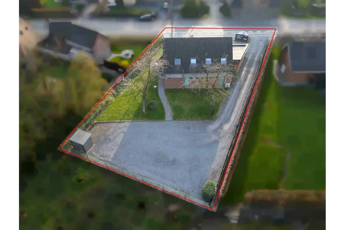 Immeuble de rapport - Immeuble à appartement à vendre à Barry 7534 325000.00€  chambres 240.00m² - annonce 774319