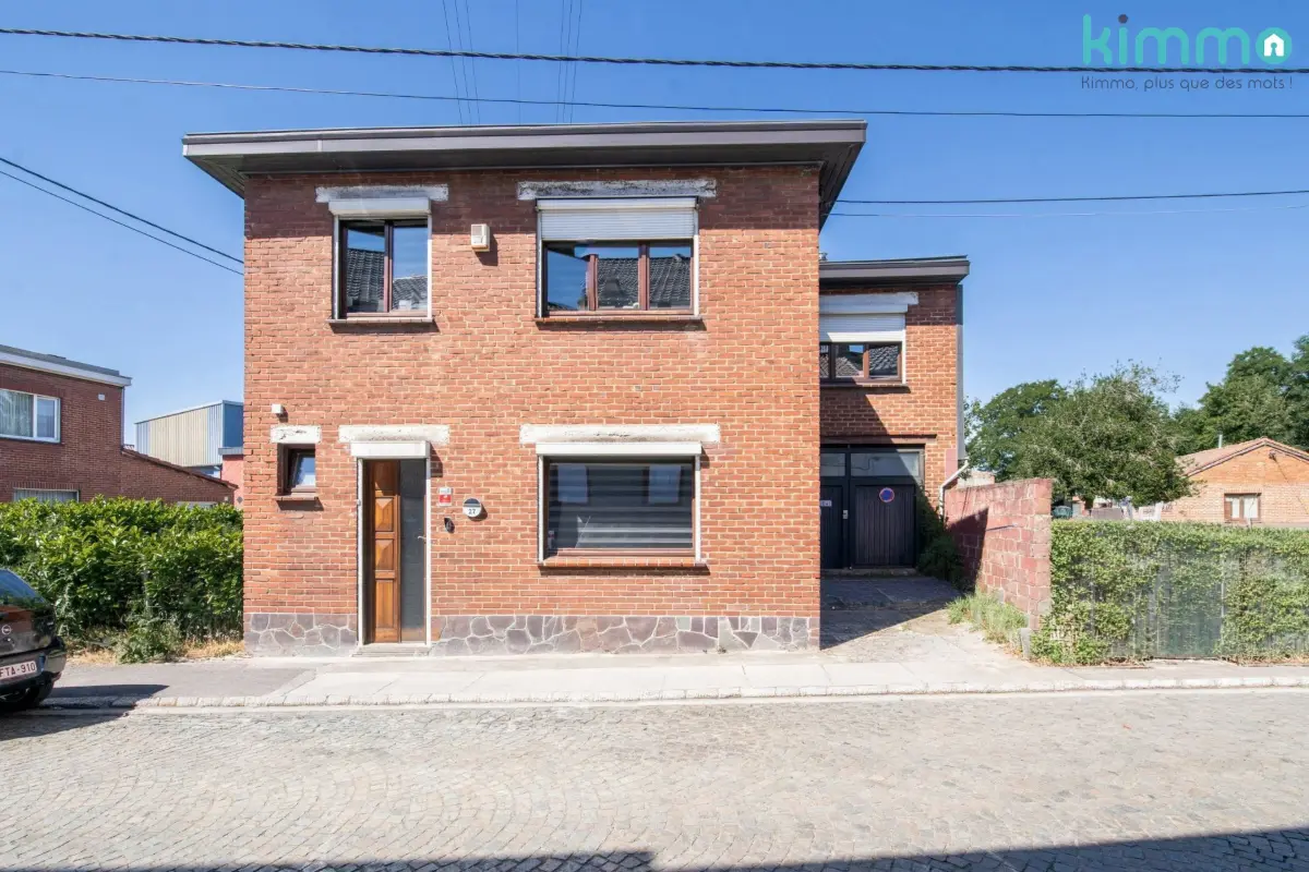 Maison à vendre à Gilly 6060 199000.00€ 3 chambres 158.00m² - annonce 775258