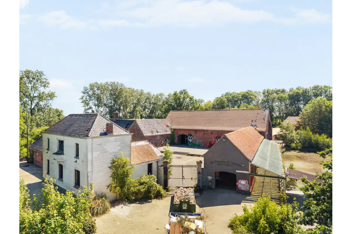 Bungalow à vendre à Anvaing 7910 995000.00€ 10 chambres 2400.00m² - annonce 774988