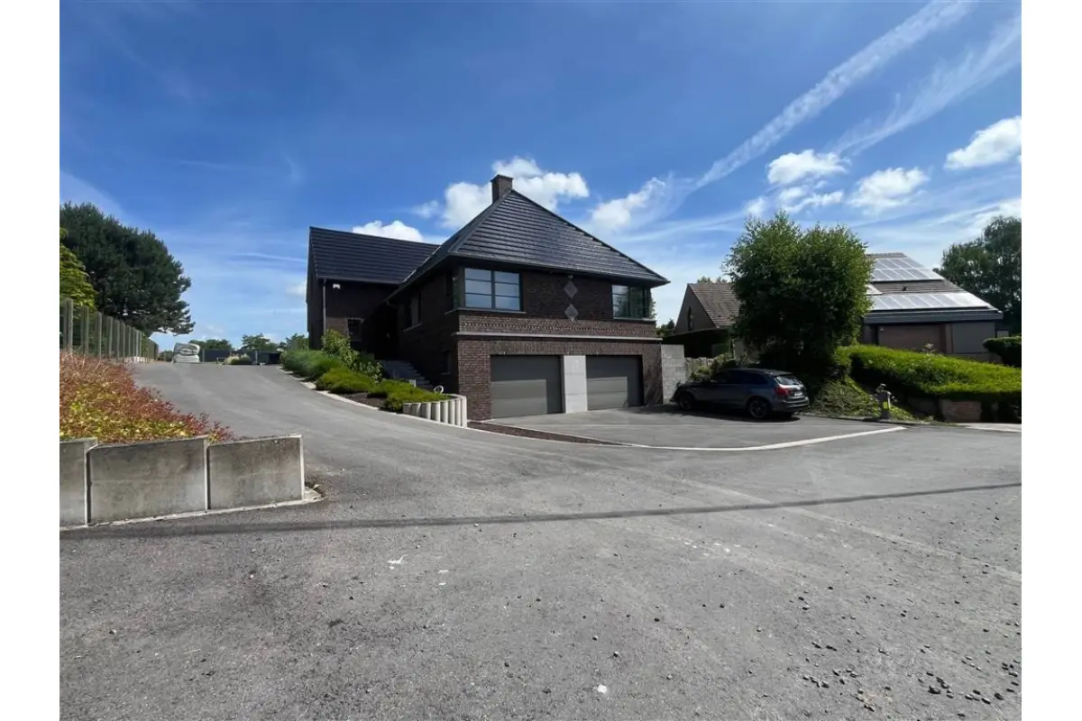 Maison à louer à Maubray 7640 1600.00€ 4 chambres 410.00m² - annonce 775277