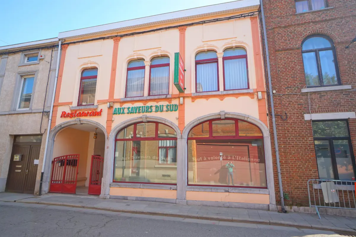 Commerce à louer à Châtelet 6200 1500.00€  chambres 180.00m² - annonce 775308