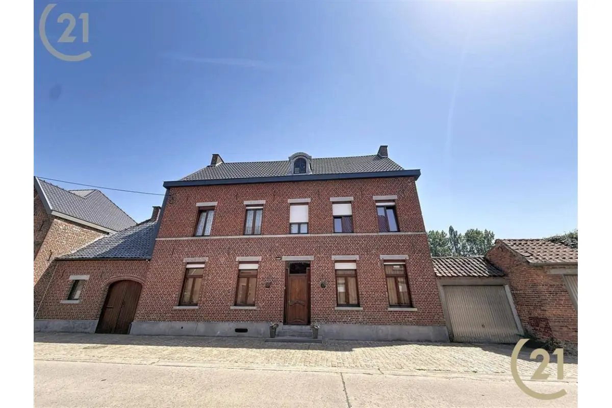 Maison de maître à vendre à Ormeignies 7802 425000.00€ 3 chambres 234.00m² - annonce 775689