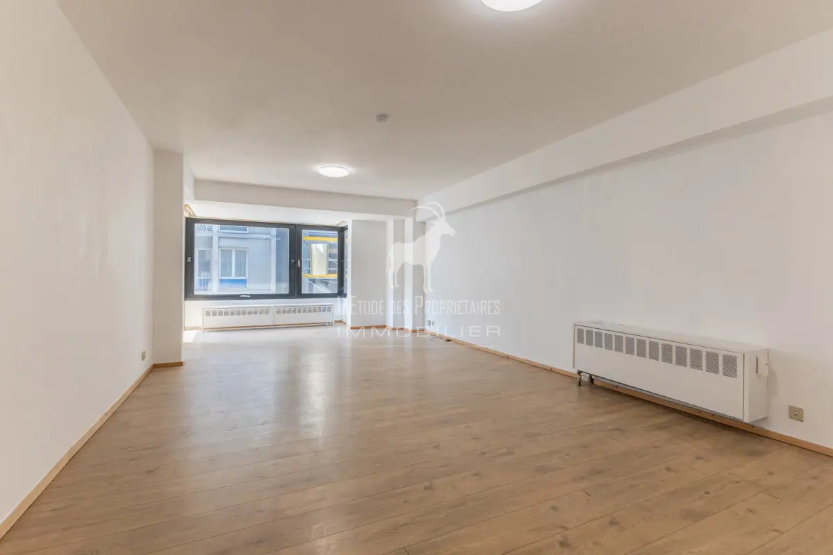 Appartement à louer à Charleroi 6000 950.00€ 2 chambres 108.00m² - annonce 775810