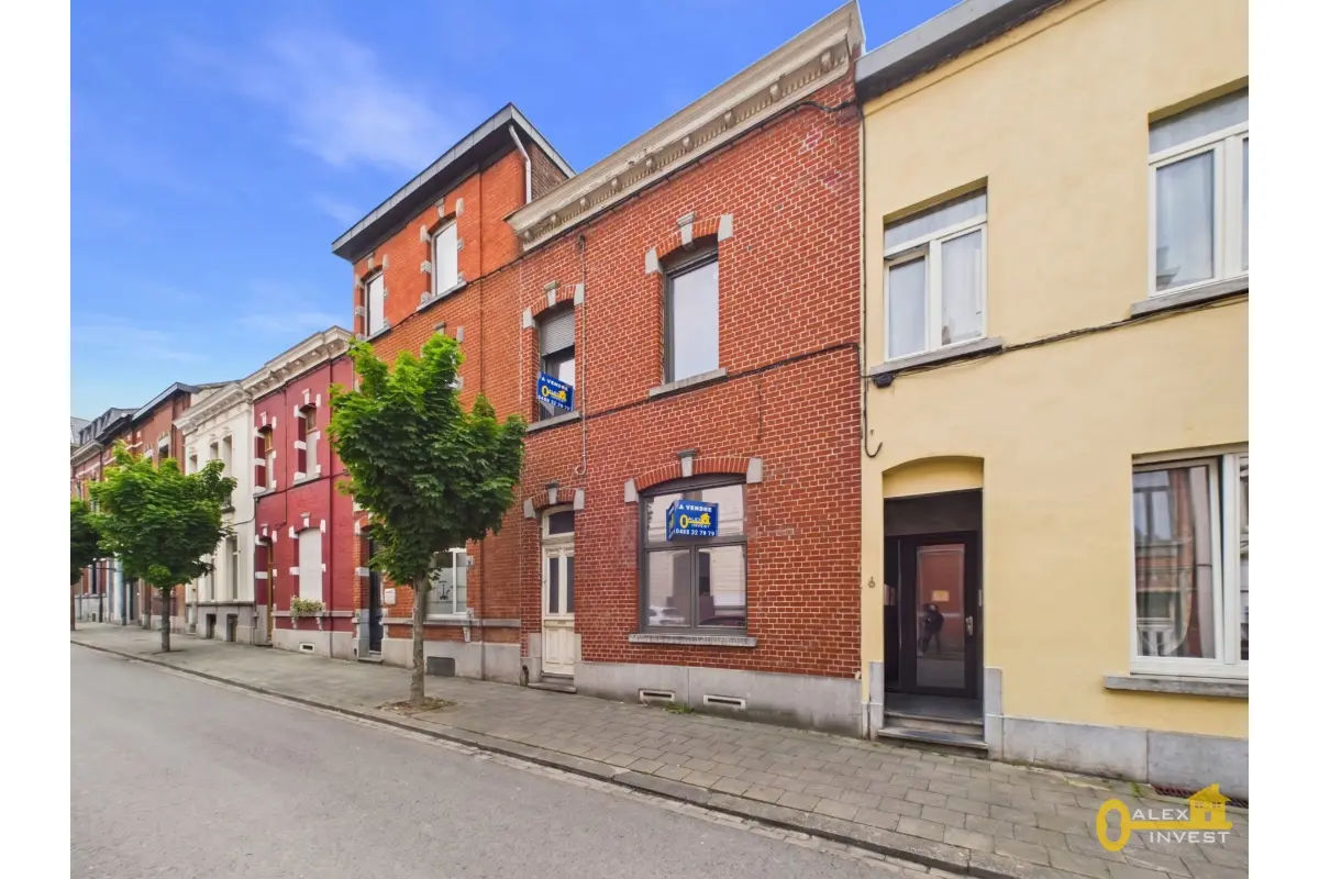 Maison à vendre à La Louvière 7100 125000.00€ 3 chambres 159.00m² - annonce 776776