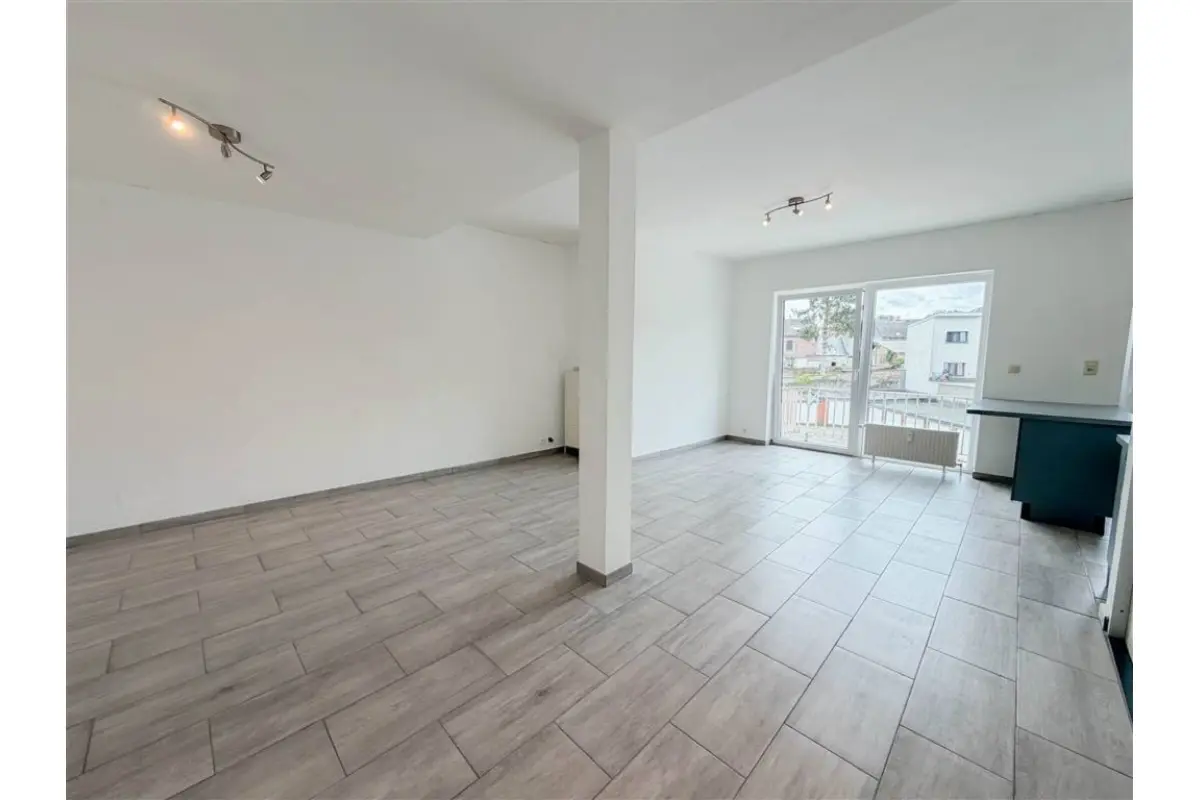 Appartement à louer à Fontaine-l'Evêque 6140 720.00€ 2 chambres 75.00m² - annonce 778258