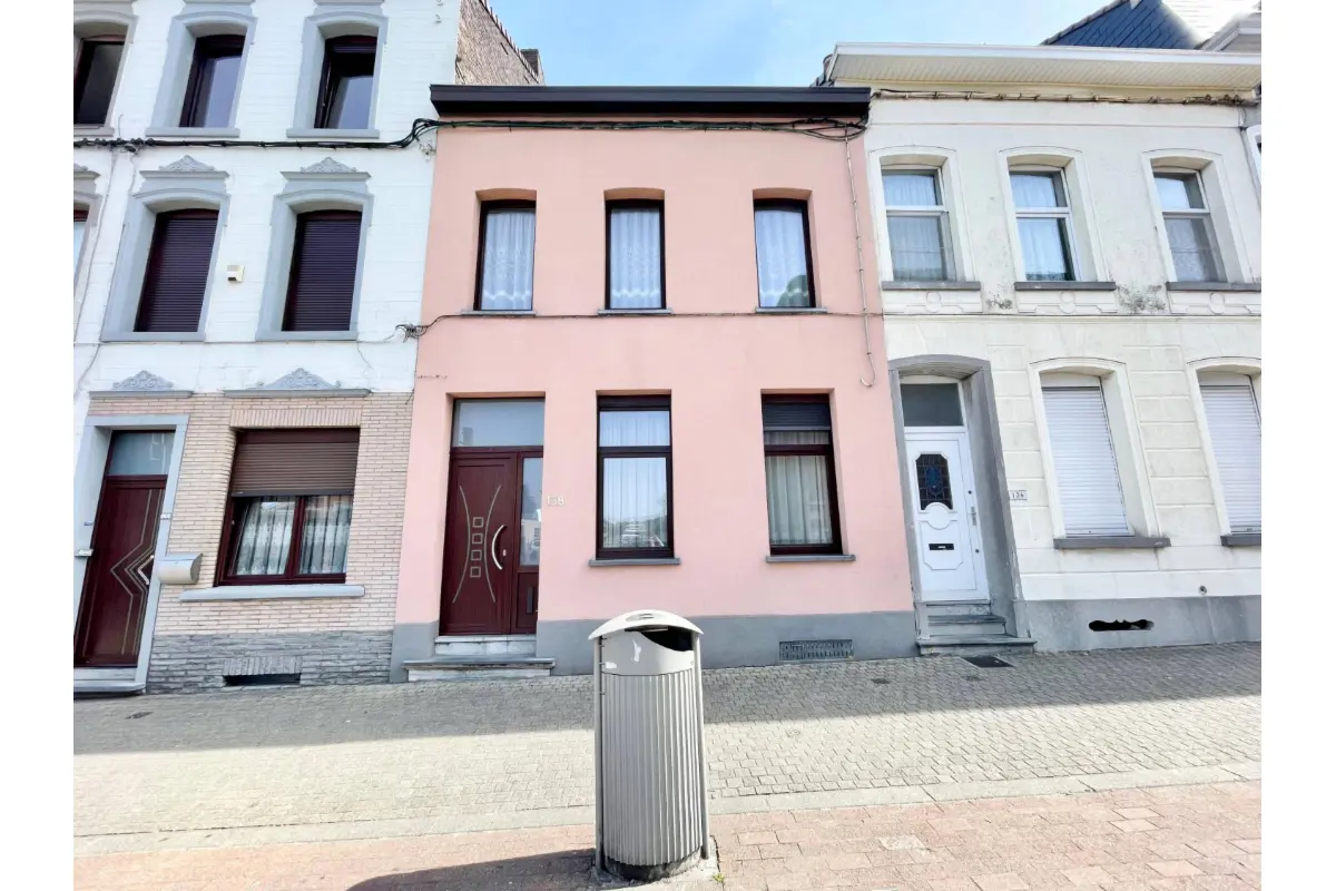 Maison à vendre à La Louvière 7100 150000.00€ 2 chambres 127.00m² - annonce 778515