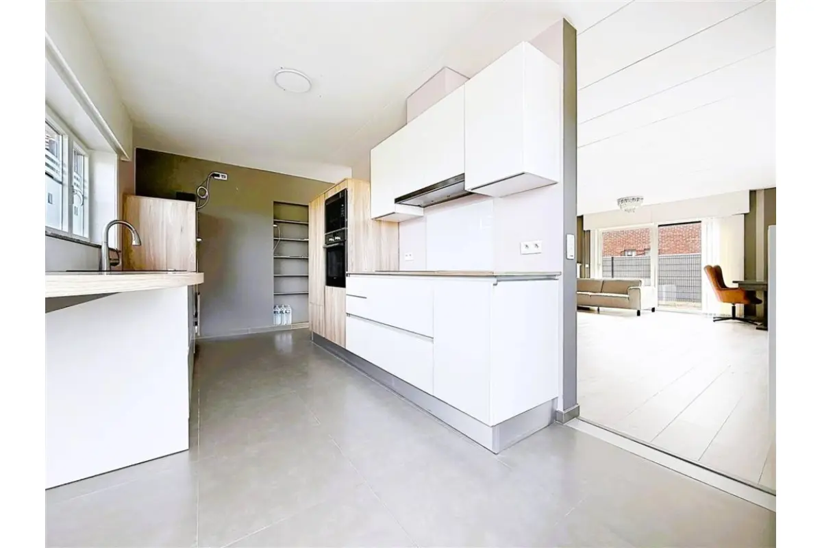 Maison à vendre à Mouscron 7700 375000.00€ 3 chambres 215.00m² - annonce 778613
