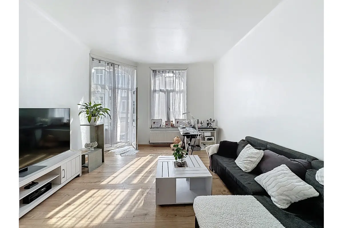 Appartement à  à Charleroi 6000 780.00€ 2 chambres 90.00m² - annonce 778185