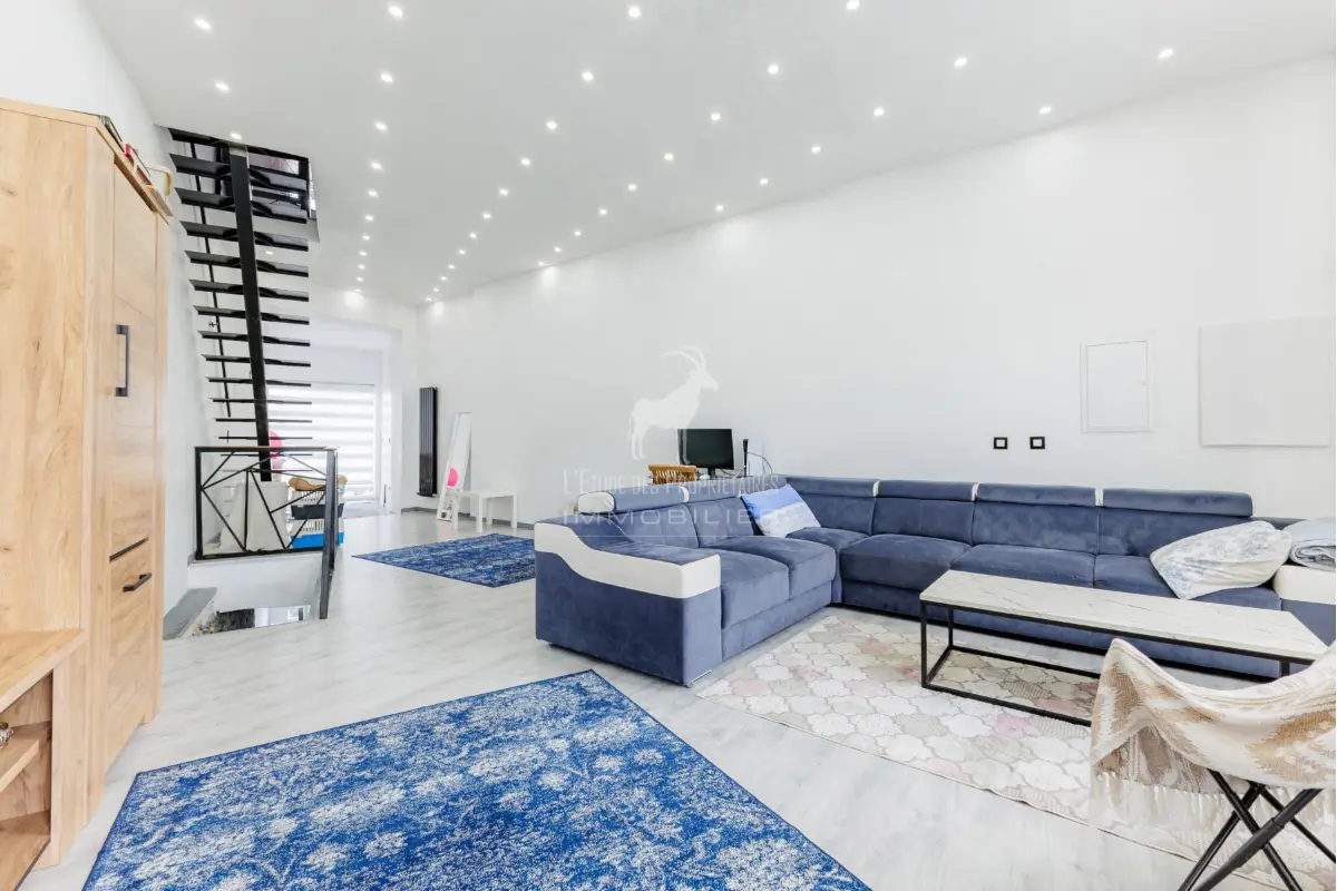Maison à vendre à Marchienne-au-Pont 6030 159999.00€ 3 chambres 144.00m² - annonce 778392