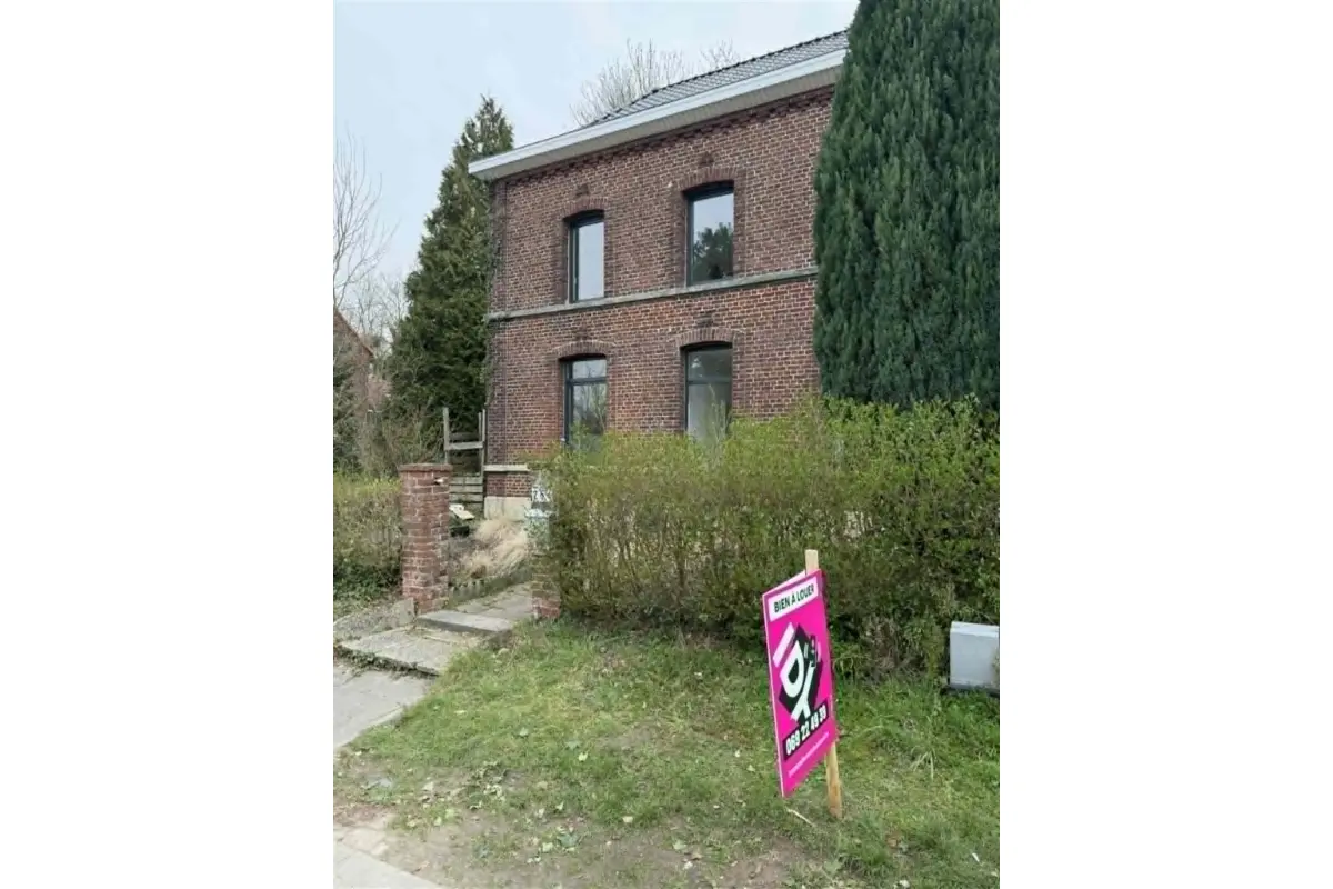 Maison à  à Tournai 7500 950.00€ 3 chambres m² - annonce 779160