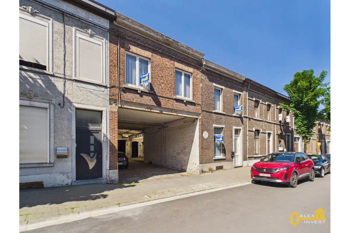 Maison à vendre à La Louvière 7100 195000.00€ 6 chambres 210.00m² - annonce 779013