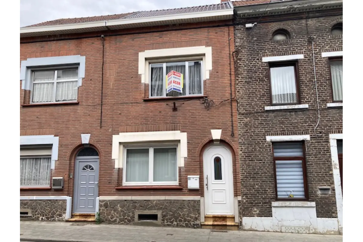 Maison à vendre à Monceau-sur-Sambre 6031 145000.00€ 3 chambres 150.00m² - annonce 781402