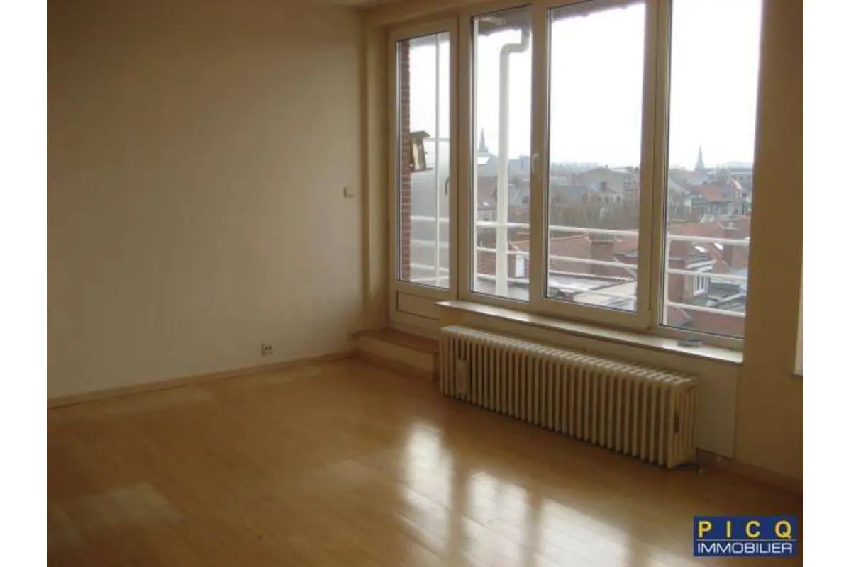 Appartement à  à Tournai 7500 680.00€ 2 chambres m² - annonce 781146