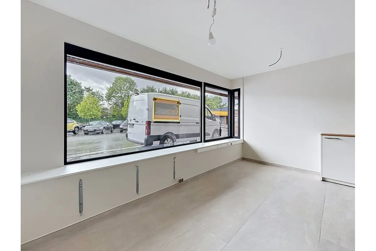Commerce à louer à Herseaux 7712 700.00€  chambres 20.00m² - annonce 781085
