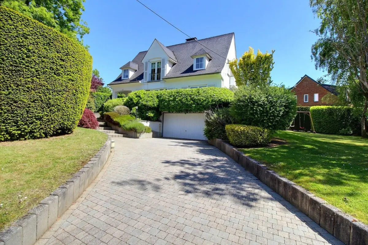 Maison à vendre à Marcinelle 6001 595000.00€ 4 chambres 199.00m² - annonce 781350