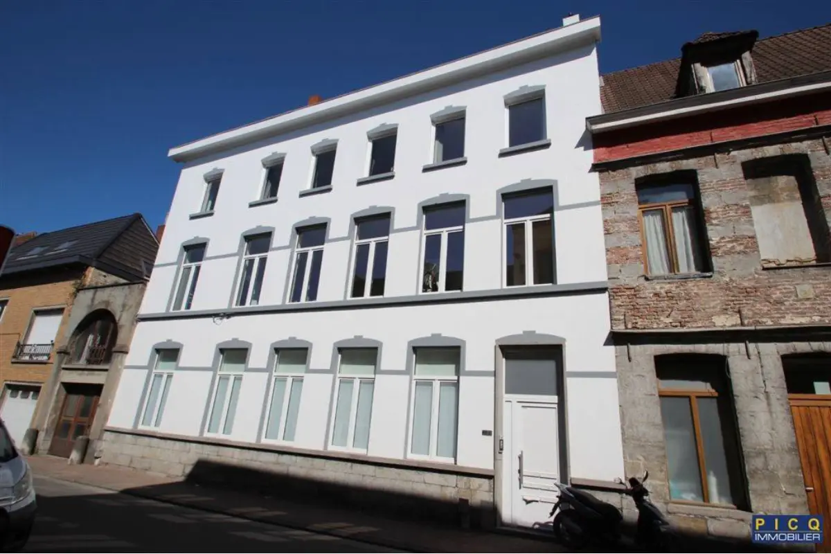 Appartement à  à Tournai 7500 425.00€ 2 chambres 77.00m² - annonce 781147