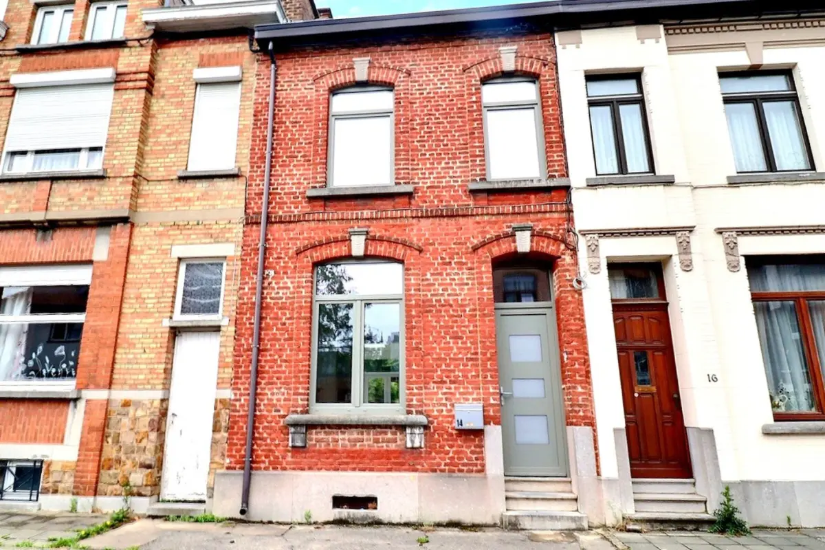Maison à louer à Mont-sur-Marchienne 6032 950.00€ 3 chambres 142.00m² - annonce 782771