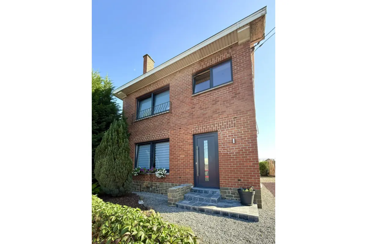Maison à vendre à Forchies-la-Marche 6141 223000.00€ 1 chambres m² - annonce 782685