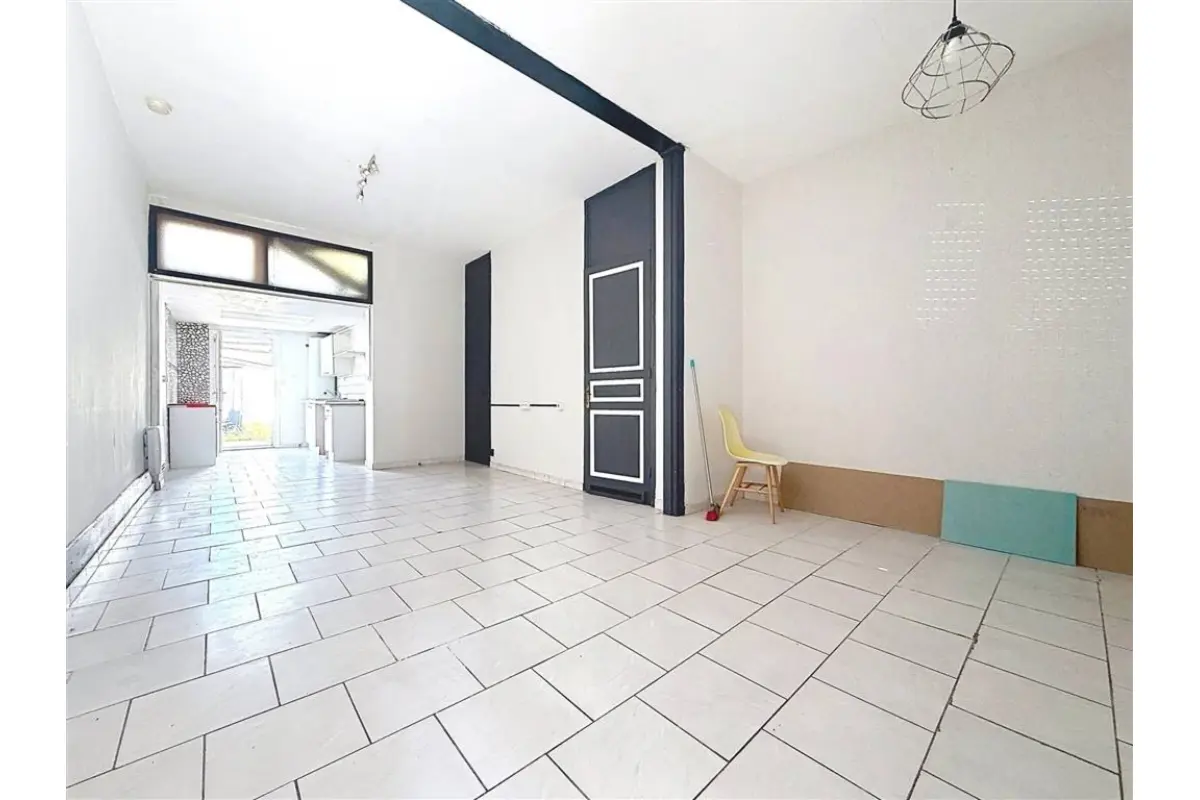 Maison à vendre à Mouscron 7700 105000.00€ 3 chambres 115.00m² - annonce 782973