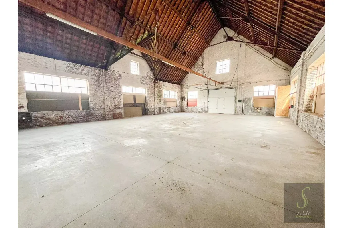 Commerce à  à Ressaix 7134 1000.00€  chambres m² - annonce 782208