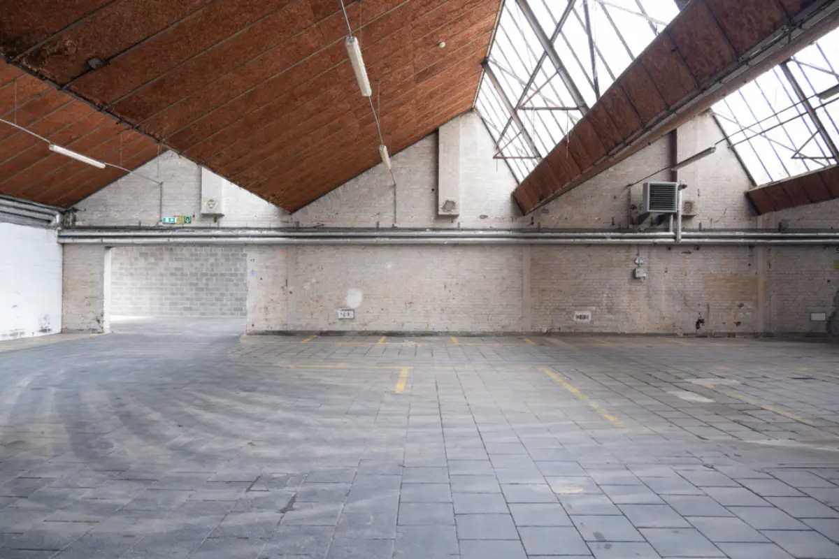Commerce à louer à Tournai 7500 1250.00€  chambres 300.00m² - annonce 782288