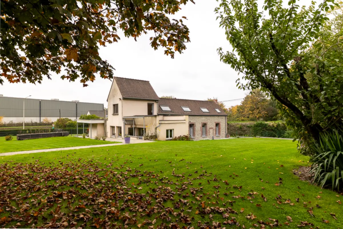Villa à vendre à Vaulx 7536 280000.00€ 4 chambres 308.00m² - annonce 782297
