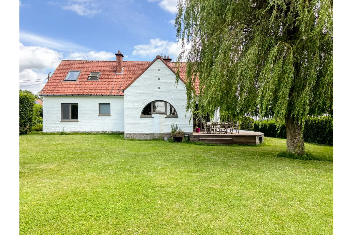 Maison à louer à Ere 7500 1500.00€ 5 chambres 296.00m² - annonce 782388