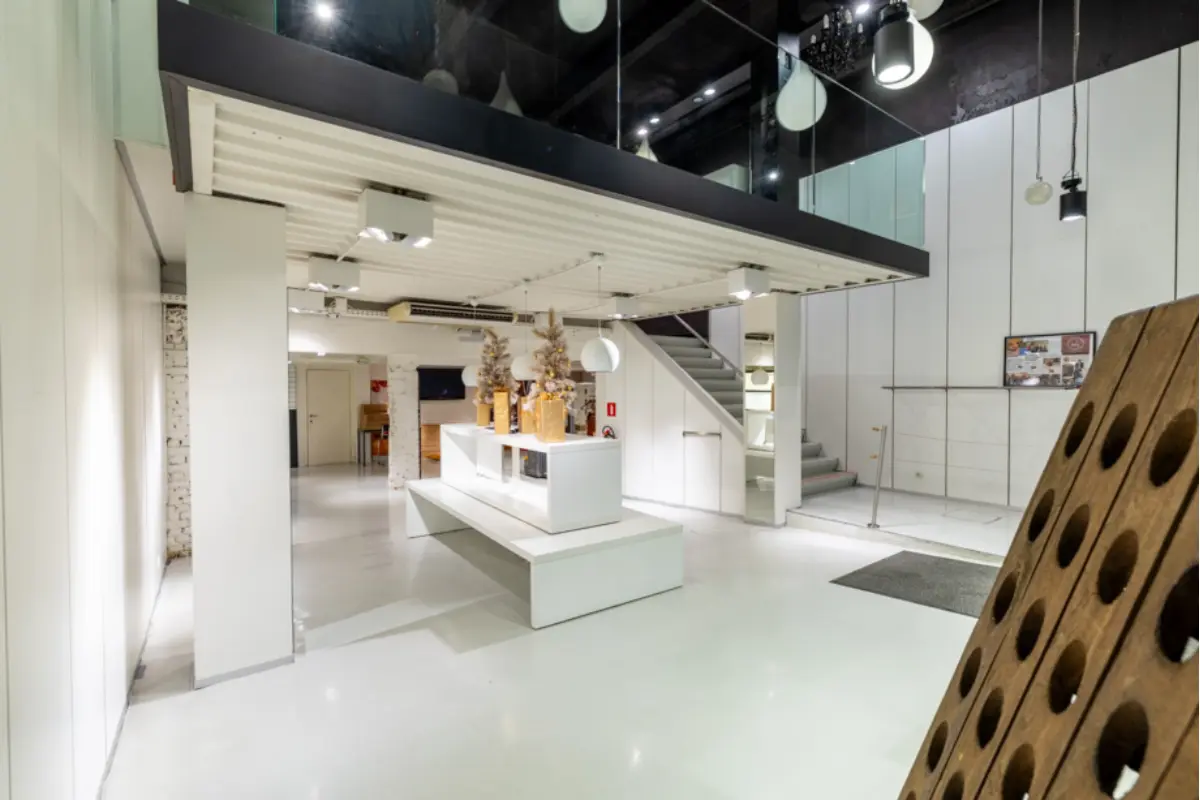 Commerce à vendre à Tournai 7500 649000.00€ 1 chambres 950.00m² - annonce 782338