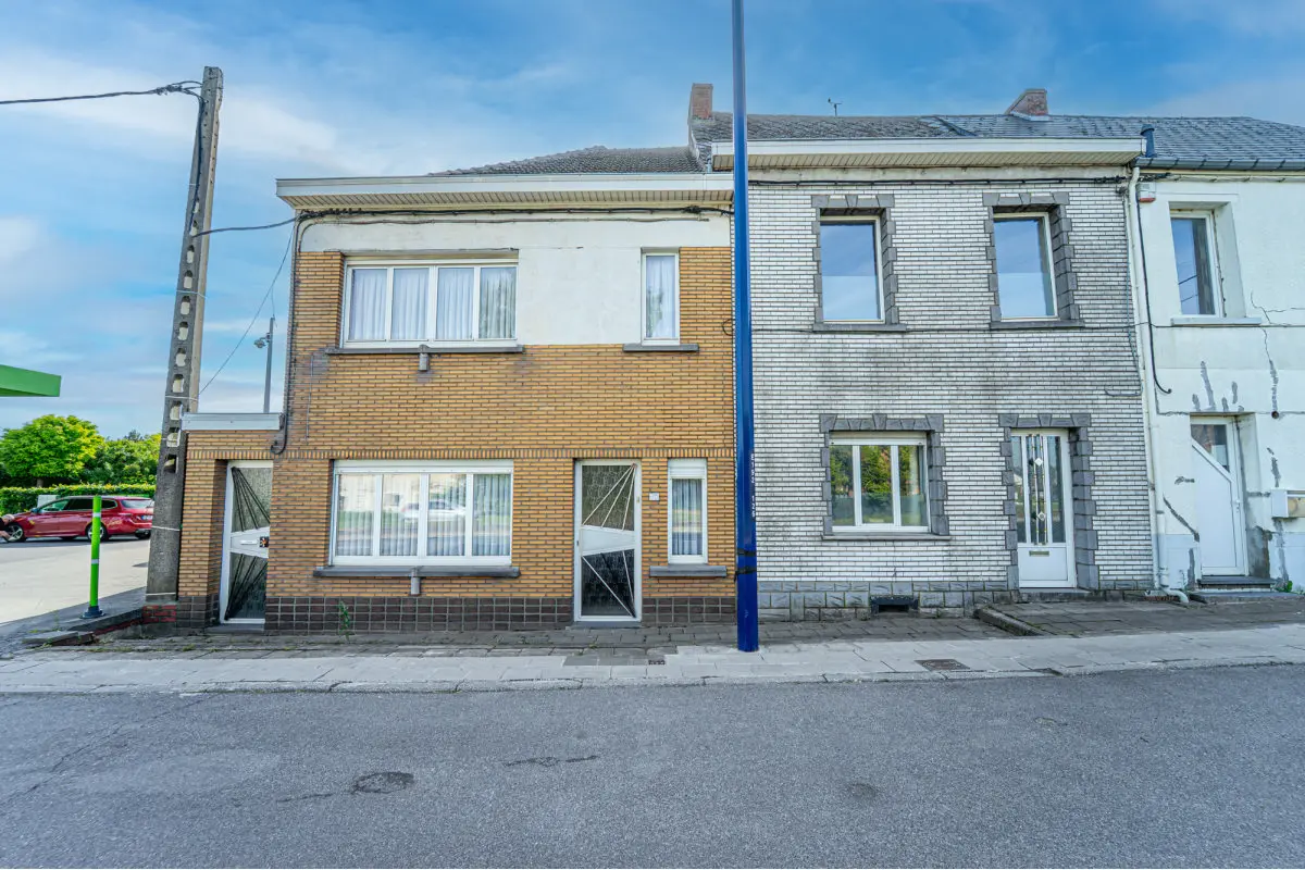 Maison à vendre à Chapelle-lez-Herlaimont 7160 248000.00€ 5 chambres 297.00m² - annonce 782096