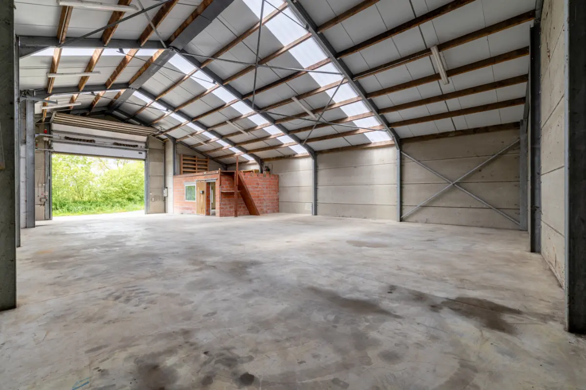 Commerce à vendre à Frasnes-lez-Anvaing 7910 225000.00€  chambres 265.00m² - annonce 782337