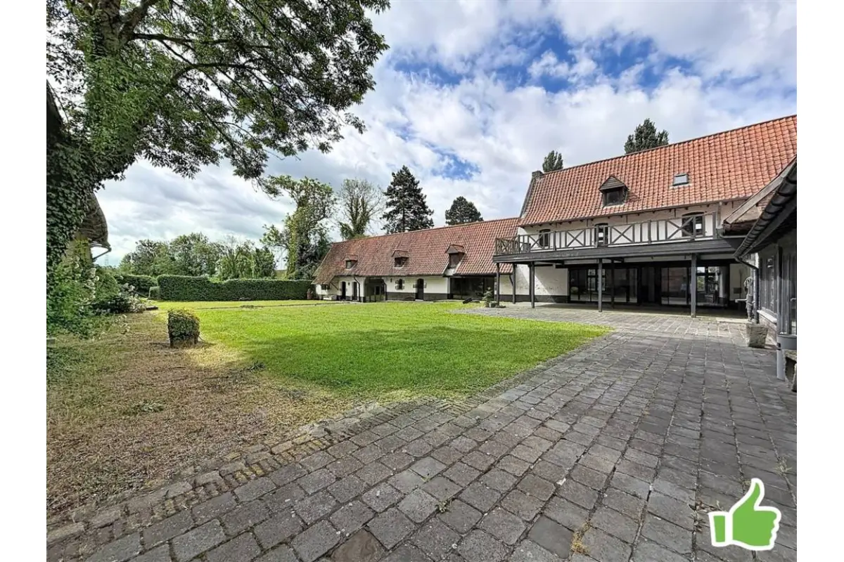 Commerce à vendre à Templeuve 7520 749000.00€  chambres 800.00m² - annonce 782965