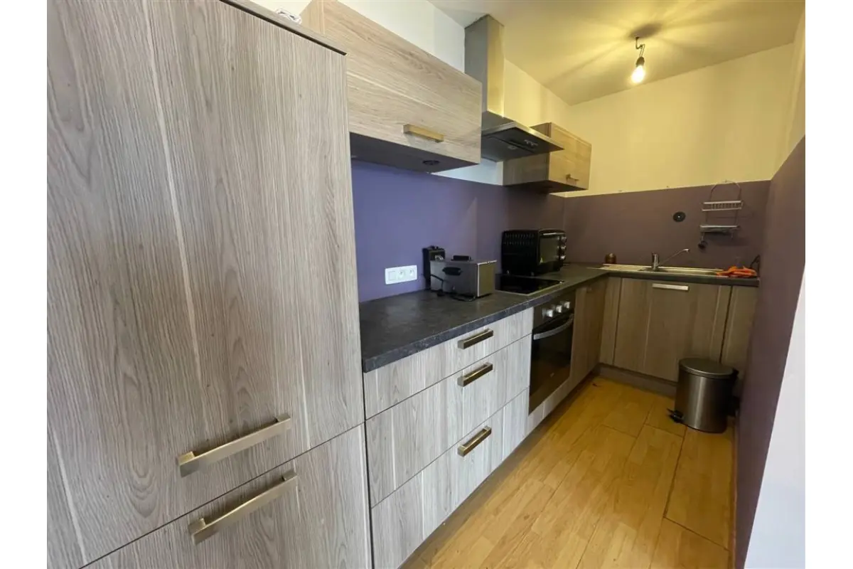 Appartement à louer à Gilly 6060 700.00€ 1 chambres 60.00m² - annonce 782563
