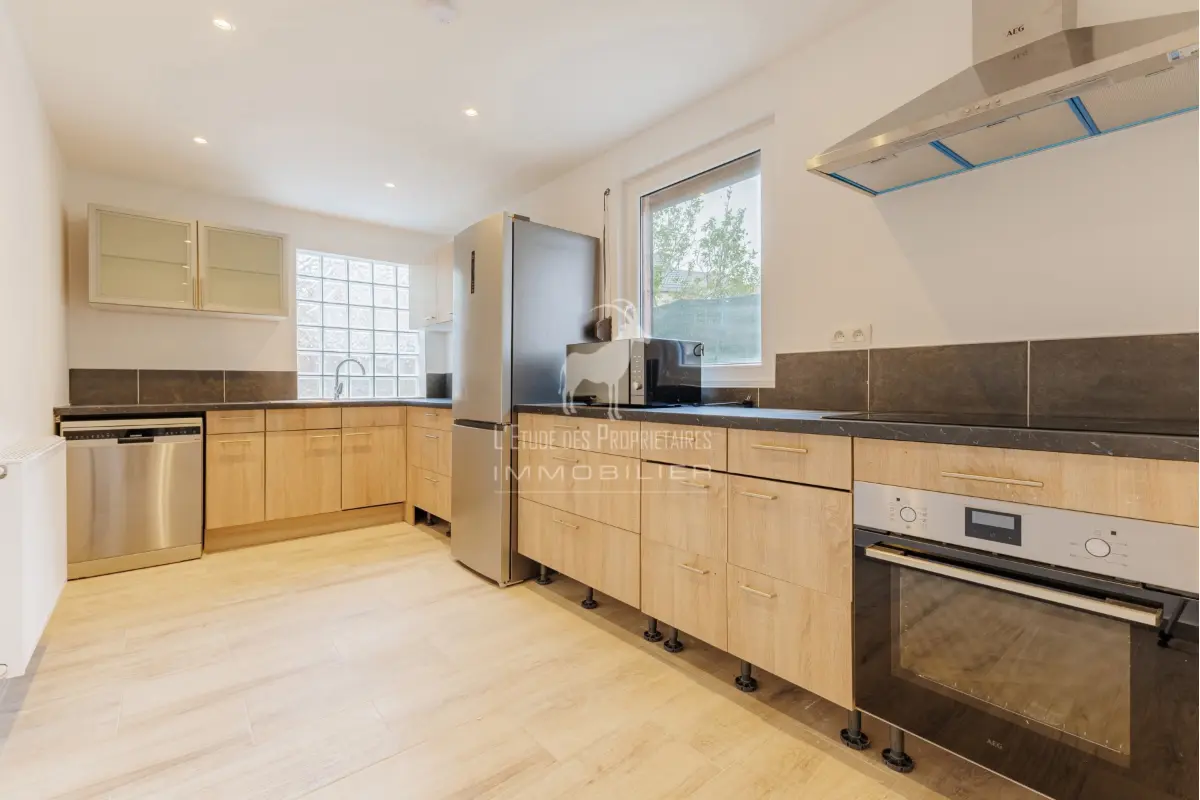Maison à louer à Marcinelle 6001 600.00€ 3 chambres 134.00m² - annonce 783599