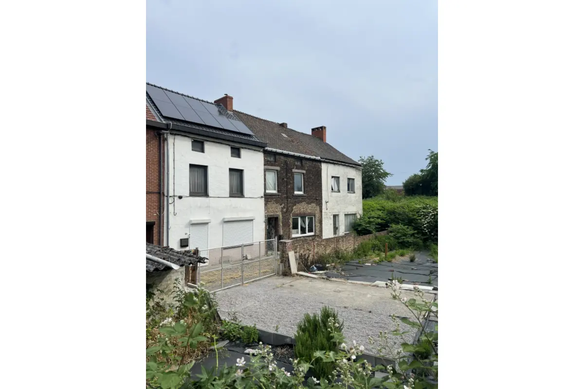 Maison à vendre à Gilly 6060 89000.00€ 3 chambres 220.00m² - annonce 784719